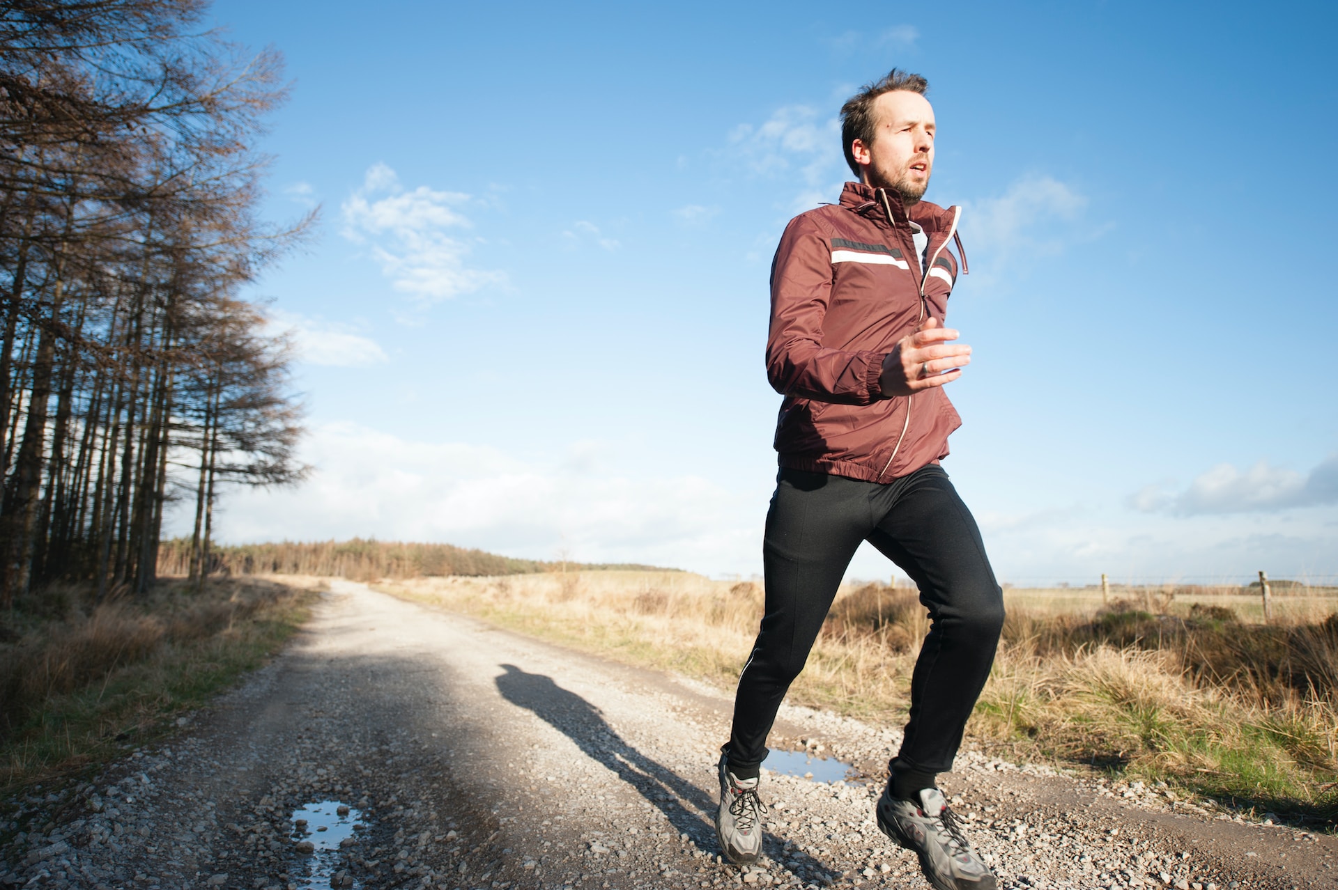 hacer ejercicio - un hombre corriendo